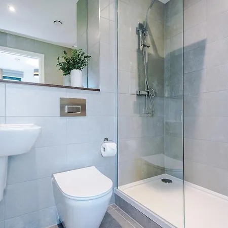 Апартаменты Bright Centre 2-bed Apt, Super-fast Wifi Лидс