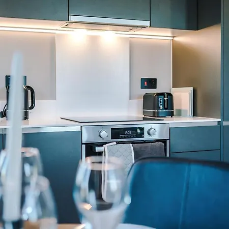 Bright Centre 2-bed Apt, Super-fast Wifi Leeds (West Yorkshire)