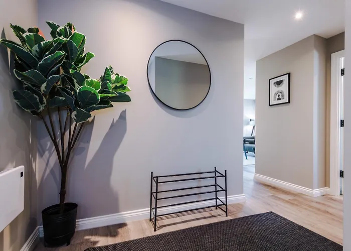 Bright Centre 2-bed Apt, Super-fast Wifi Leeds (West Yorkshire)