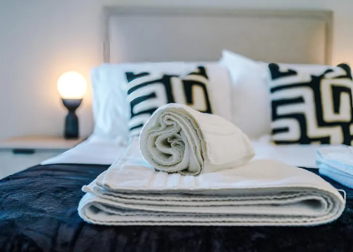 Bright Centre 2-bed Apt, Super-fast Wifi Апартаменти Лідс