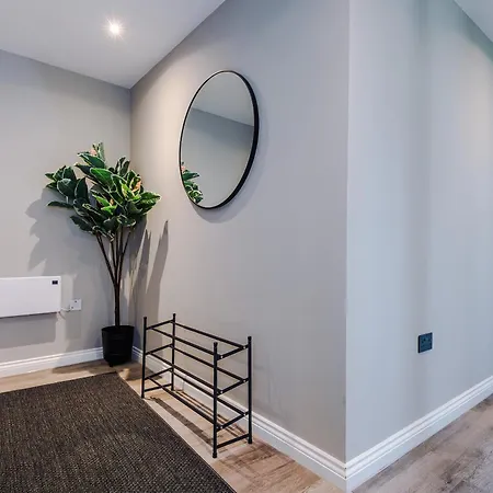 Bright Centre 2-bed Apt, Super-fast Wifi 리즈